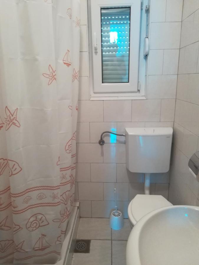 Donji Karin Apartman Volarevic מראה חיצוני תמונה