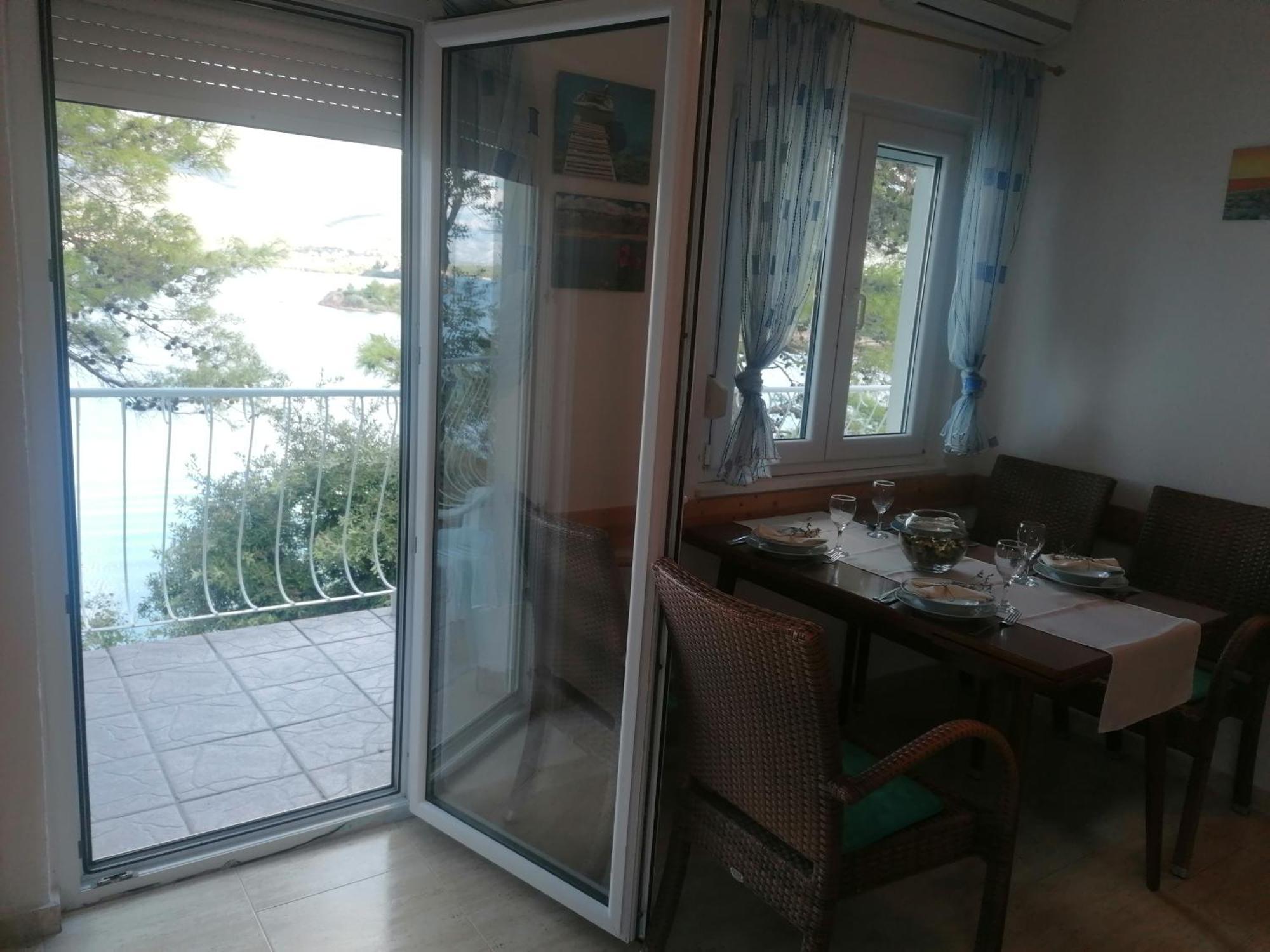 Donji Karin Apartman Volarevic מראה חיצוני תמונה